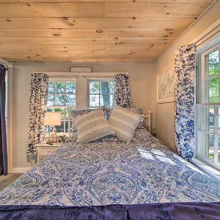 Lush Edgecomb Studio Cottage With Fire Table! Экстерьер фото