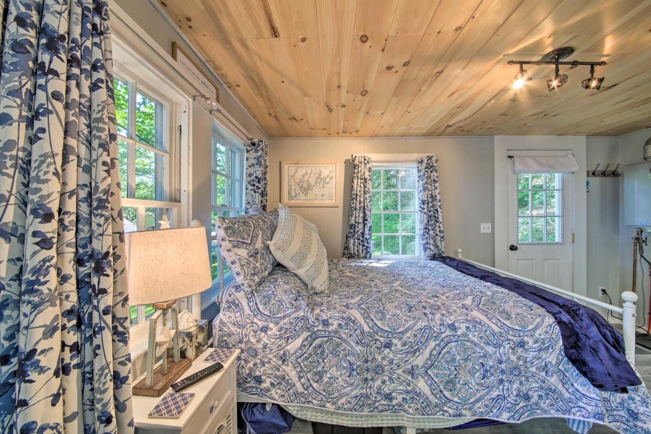 Lush Edgecomb Studio Cottage With Fire Table! Экстерьер фото